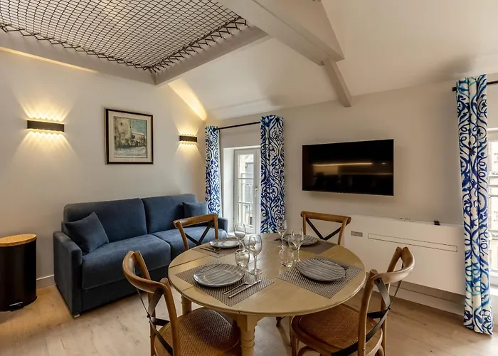 L'escale Du Vieux Port - 2nd Floor - Center 4 P - Airco Apartmán *